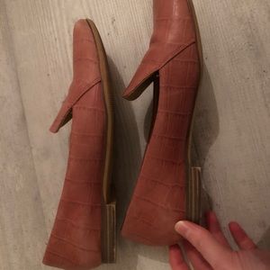 Naturalizer Crocodile Pink Emiline Flat 7 Wide